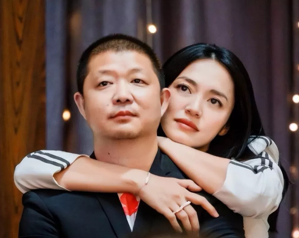 姚晨官宣离婚,！我却笑死在章子怡的评论区里（组图） - 8