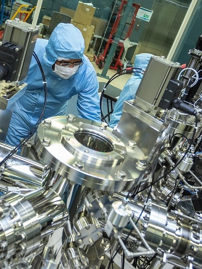 电动车充电比加油还快?澳洲科学家成功研发全球首个量子电池原型(组图) - 4