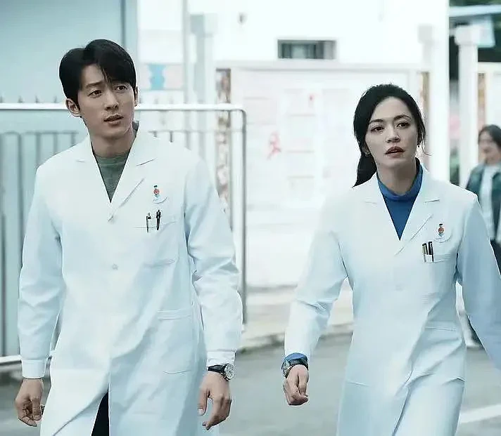 姚晨恋上侯雯元，两人合作过年龄差11岁，因为男方长得像前夫（组图） - 3