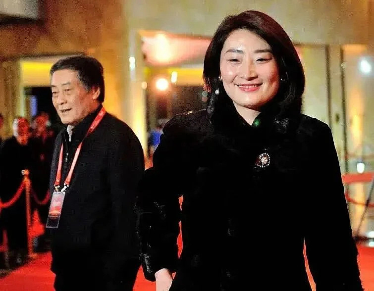 父子决裂,姐弟内斗!民企正上演最残酷的权力游戏(组图) - 6