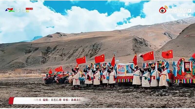 给习近平送葬?西藏春耕仪式穿白衣挂习肖像,引发热议(组图) - 3