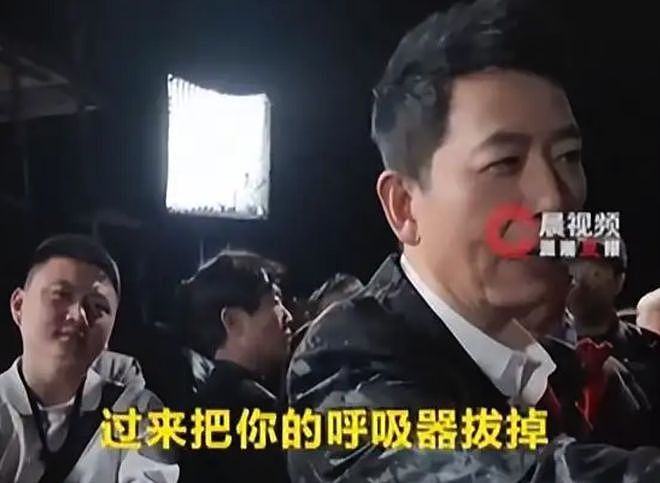 戴军自曝潜水时被威胁：突然被拔呼吸器（组图） - 2