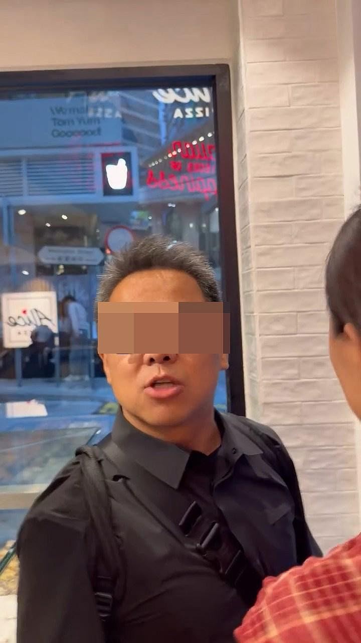 不满店员讲英文?男女大闹中环食店:会不会说中文?(组图) - 3