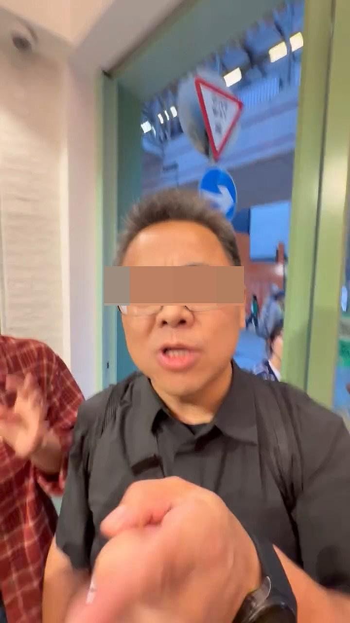 不满店员讲英文?男女大闹中环食店:会不会说中文?(组图) - 12