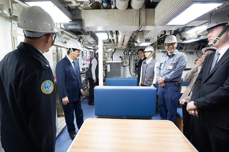 赖清德登舰视察,海鲲号内部首度曝光(组图) - 1