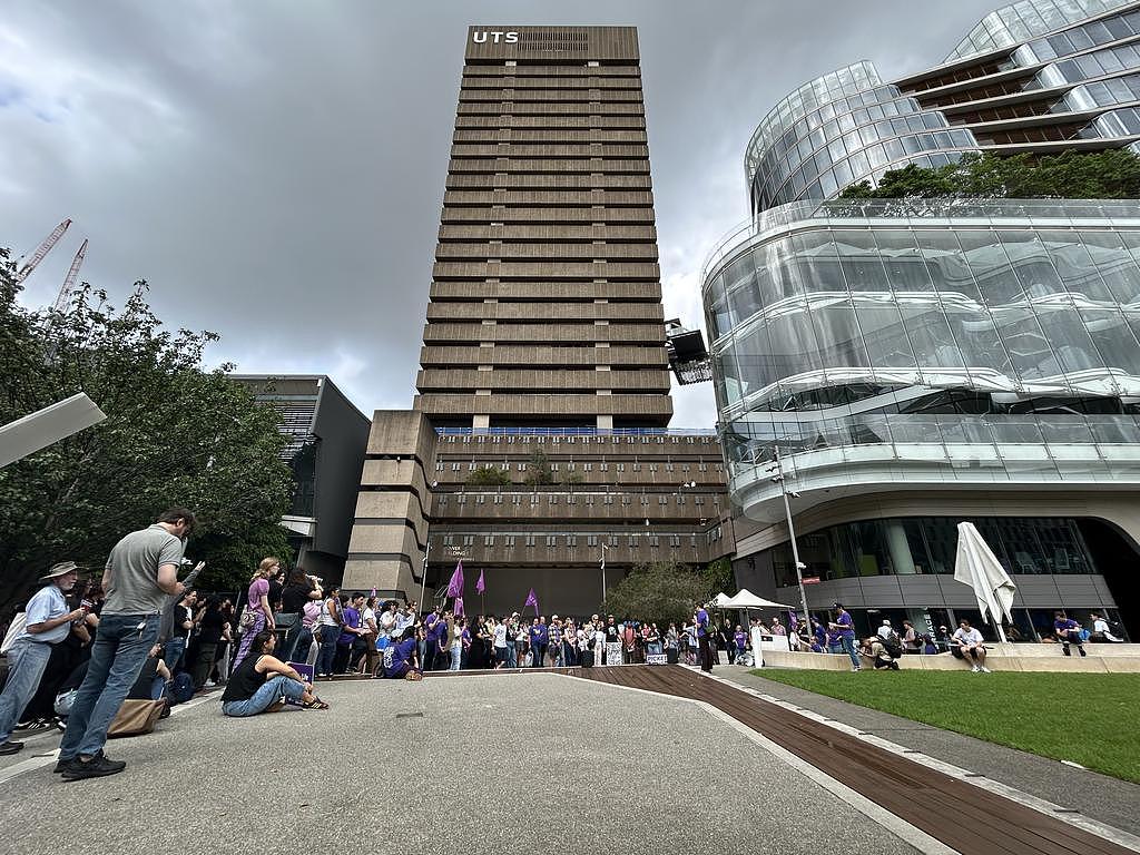 “老板们在涨价”UTS教职员工罢工：要求加薪20%并增设“生殖健康假”（组图） - 2