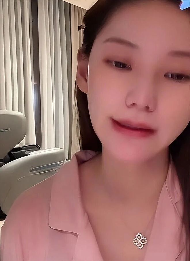 比大S更绝?马筱梅产后强势“变脸”:拒随夫姓、开撕保姆、硬刚张兰 - 5