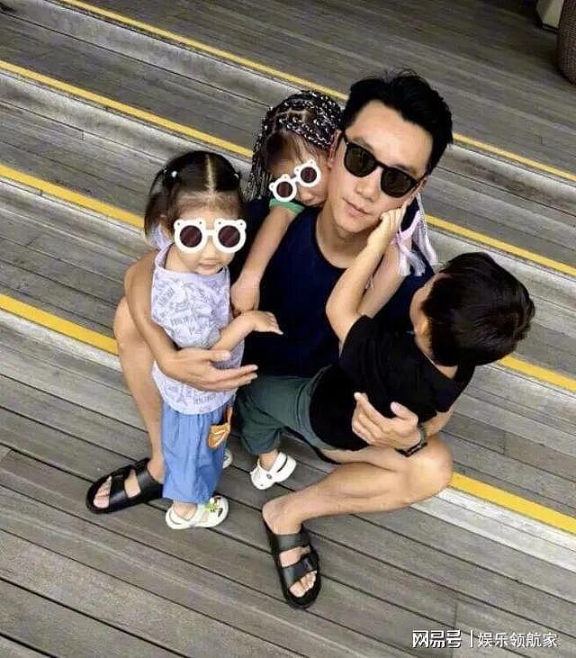 郑恺苗苗巴厘岛首晒全家福:三年抱仨,传闻中的三胎女儿终露面(组图) - 3