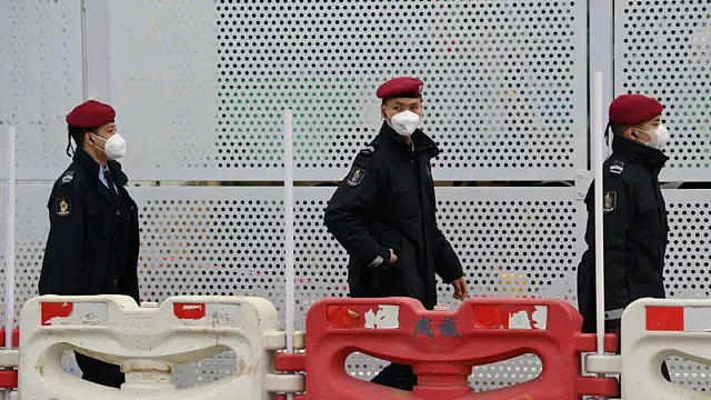 澳门国安委法案:国安案可闭门审讯、律师须审查,学者忧未来被告“以一敌众” - 2