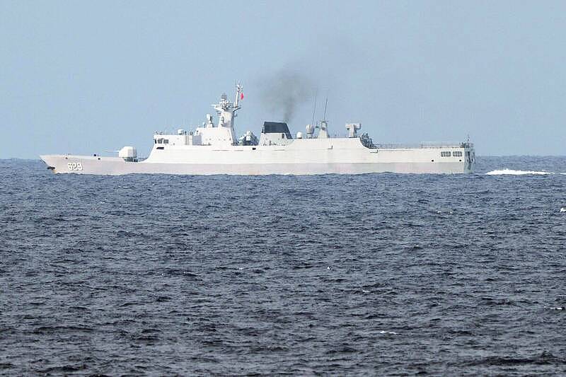中国军舰以射控雷达瞄准巡防舰，菲律宾军方控挑衅（图） - 1