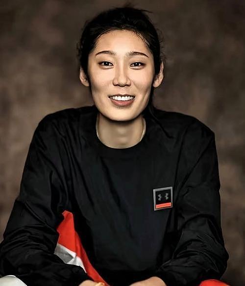 年薪168万欧的朱婷拒嫁豪门，父亲选普通小伙才是顶级清醒（组图） - 14