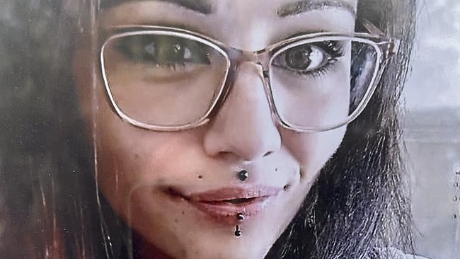 狂捅23刀+焚尸！澳男残杀女友被判终身监禁（图） - 1