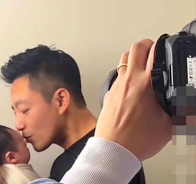 汪小菲不忍了！直播回应3大问题，孩子不随母姓，抱儿子拍满月照 - 3