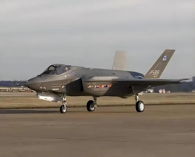 重磅!导弹撕碎F-35神话,美智库:中国歼20和歼35将稳坐世界第一(组图) - 3