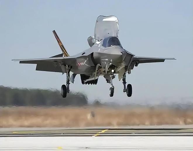 重磅!导弹撕碎F-35神话,美智库:中国歼20和歼35将稳坐世界第一(组图) - 9