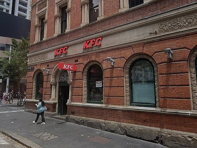 澳KFC推全球首款蘸酱!只要你叫这个名字,就能免费吃(组图) - 4