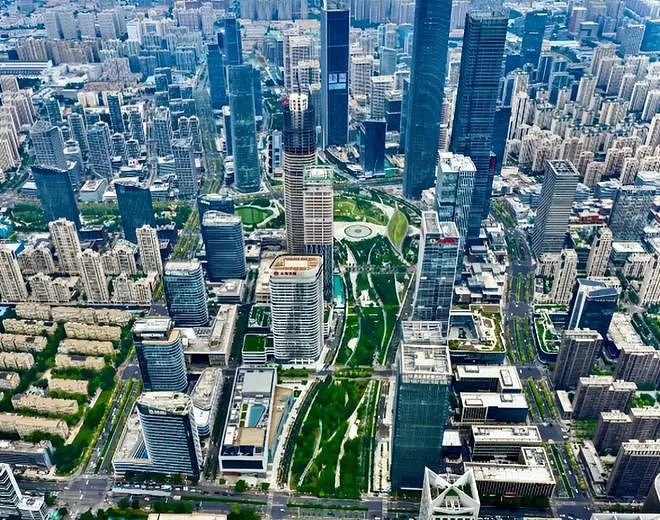 住别墅带保镖的迪拜富婆，来中国十天后：我们差的不是财富（组图） - 2