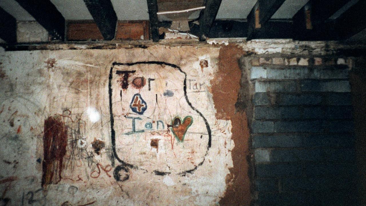地下室埋12具尸体!澳女租住连环杀手魔窟,险遭迷晕杀害(组图) - 4