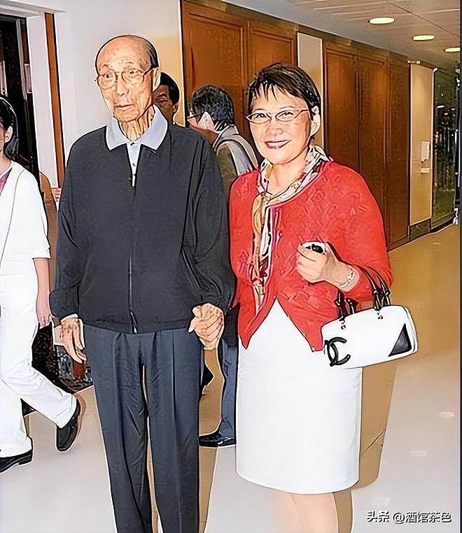 邵逸夫留下238亿遗产,为何4个孩子没人愿继承,甚至连花圈都不给他送(组图) - 20
