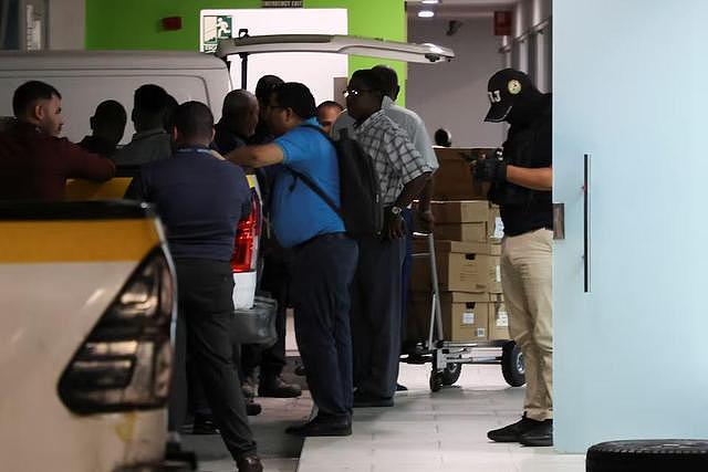 港口无人接盘,20亿索赔难承受,巴总统倒打一耙,把装傻进行到底(组图) - 7