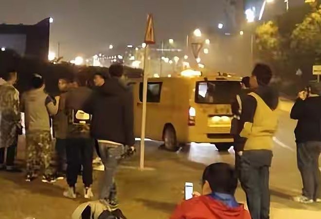 重庆大学实验室闪爆致1死3伤!研二学生为毕设加班竟成永别(组图) - 2