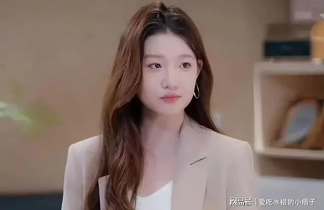 孟羽童回归职场综艺!主动报备董明珠,总裁用网红小熊表情超反差(组图) - 3