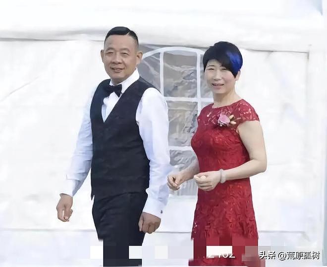 胖东来儿媳首度露面：长相酷似婆婆如复制粘贴，低调创业不接手家族生意 - 2