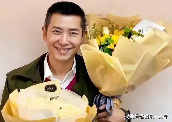 与李静牵手散步近1个月，戴军再曝猛料....（组图） - 5