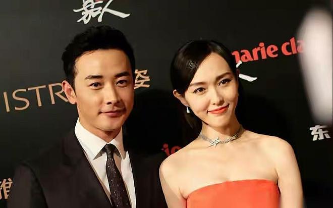 婚变实锤？唐嫣独居酒店3月摘婚戒，罗晋绯闻缠身不回应（组图） - 1