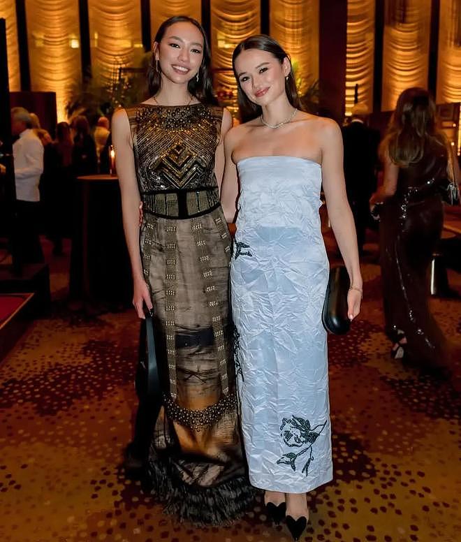 默多克过95岁生日，只邀请了3个孩子，邓文迪陪两个女儿盛装出席（组图） - 8