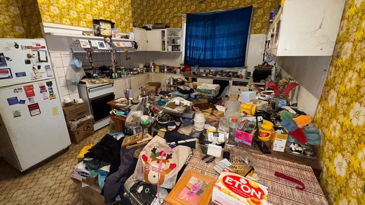 “囤积狂”旧屋$8万贱卖，100人疯抢，竟成全澳最便宜住宅？（组图） - 2