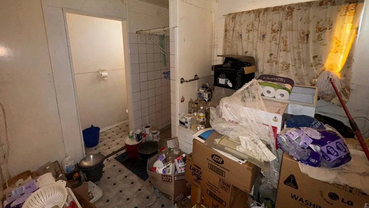 “囤积狂”旧屋$8万贱卖，100人疯抢，竟成全澳最便宜住宅？（组图） - 7