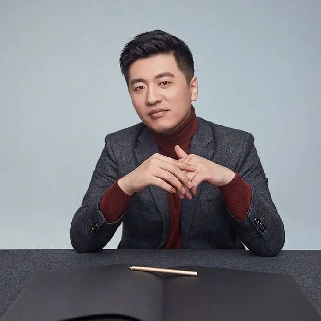 张雪峰走了,我们这代人的焦虑终于找到一个出口(组图) - 1
