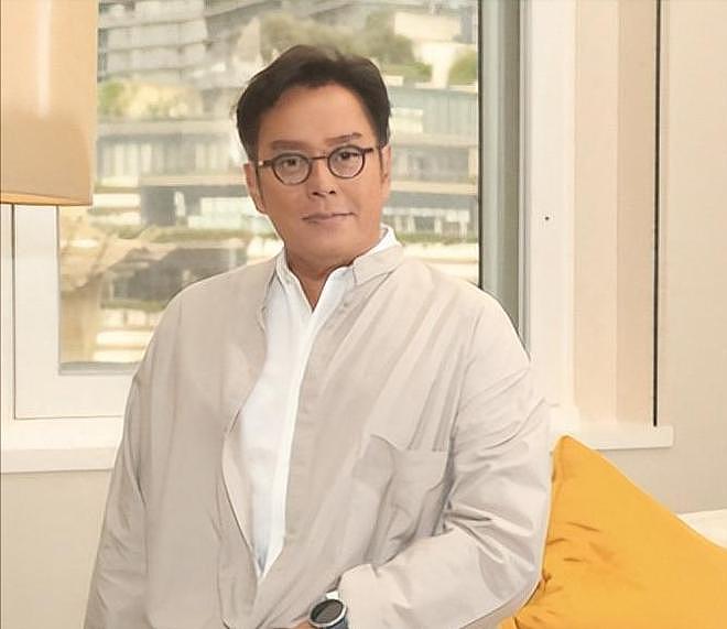 谭咏麟32岁儿子近况:智性恋天菜,才貌双全,今在加拿大做工程师(组图) - 21
