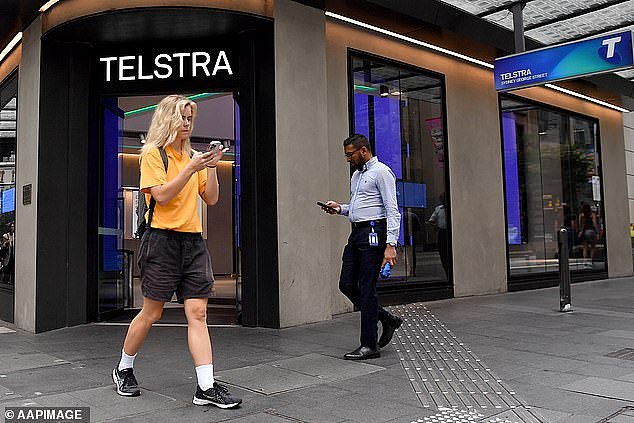 Telstra官宣上调手机套餐价格,近900万用户受影响,最高涨幅达17%(组图) - 2