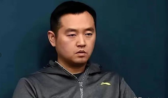51岁孔令辉：为生活奔波，与刘国梁9年未见面，一个电话让他落泪（组图） - 5
