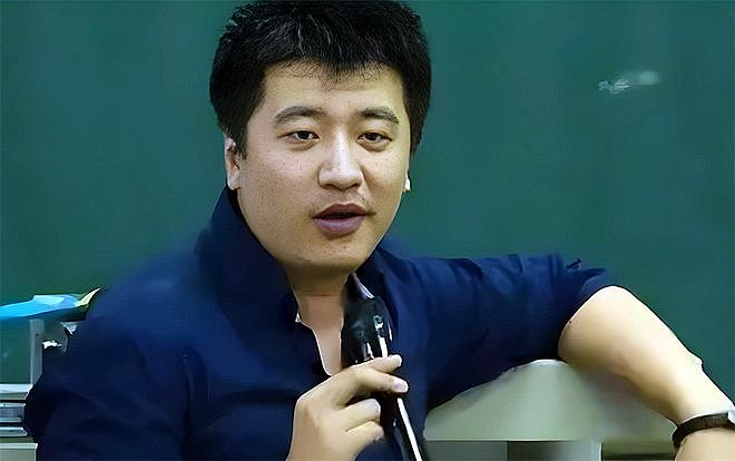 知情人曝张雪峰去世细节，倒地30分钟后才被发现，熬夜喜欢吃甜食 - 21