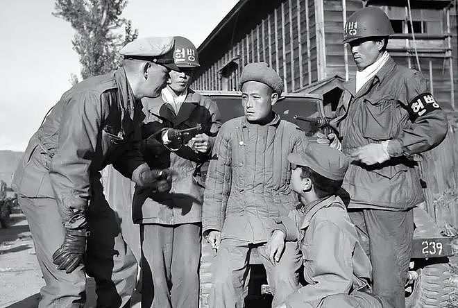 1954年,1.4万余名志愿军战俘被遣送台湾,这些人最后结局如何? - 2
