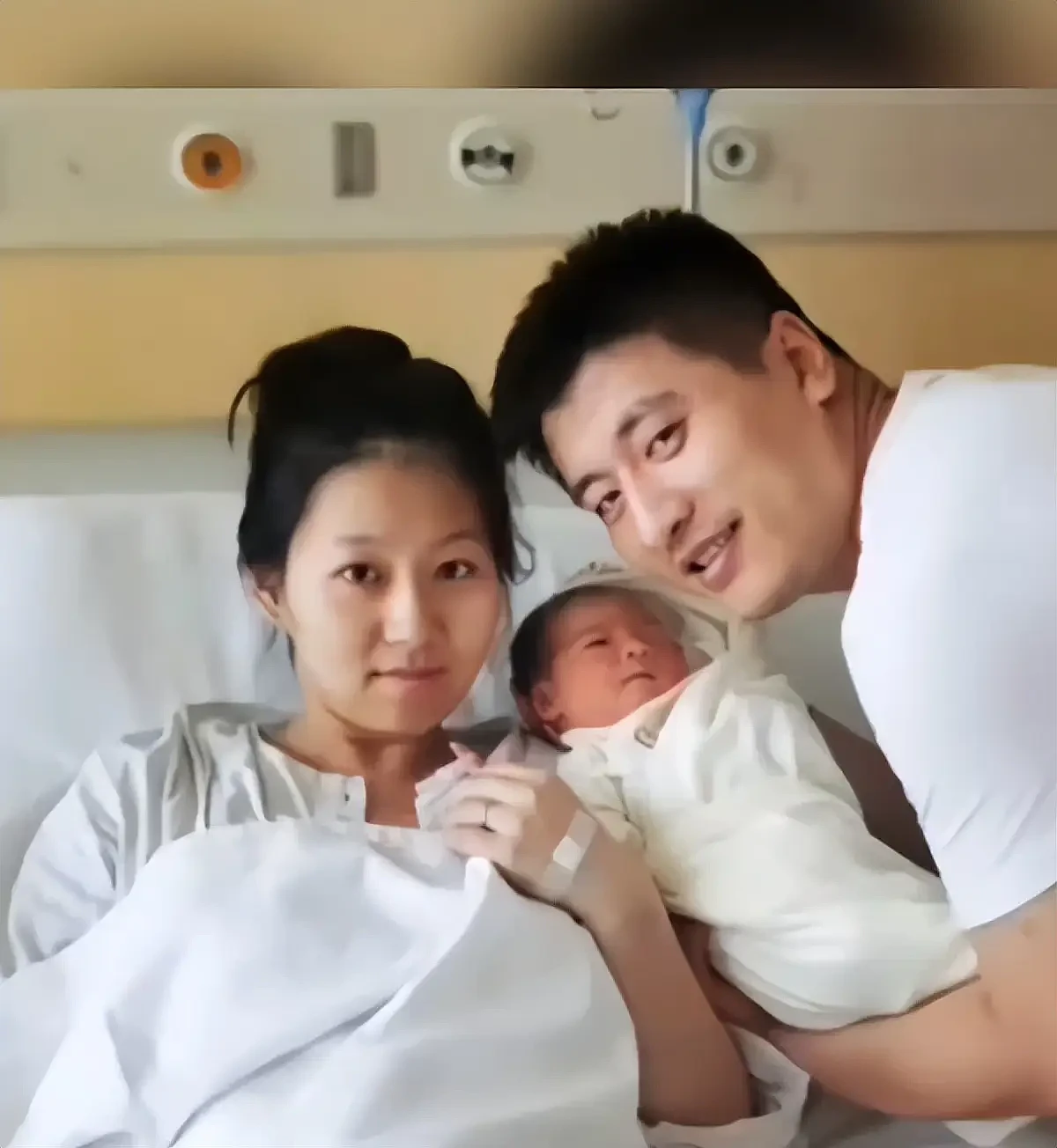 41岁张雪峰去世后续，其婚姻被扒，已离婚6年（组图） - 9