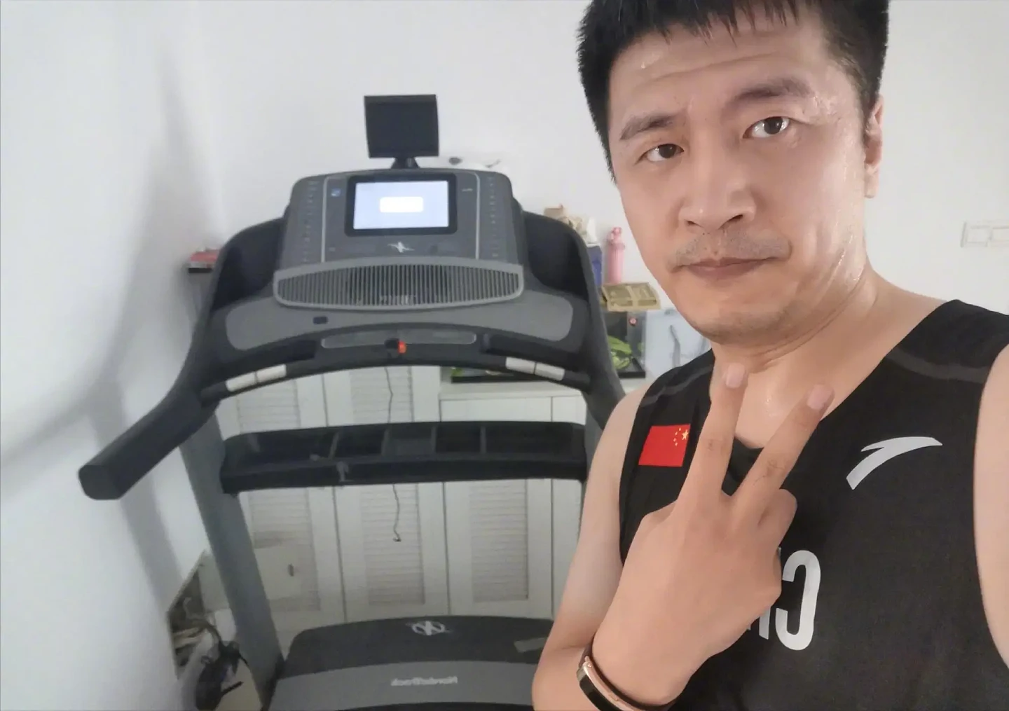 41岁张雪峰去世后续，其婚姻被扒，已离婚6年（组图） - 4