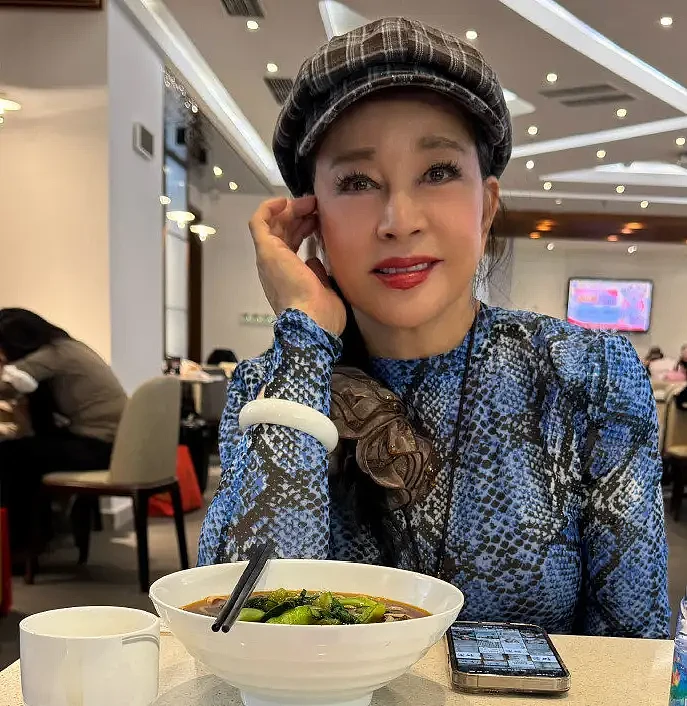 刘晓庆公开炮轰外甥造谣：75岁无儿无女，养老钱归属引发家庭矛盾 - 15