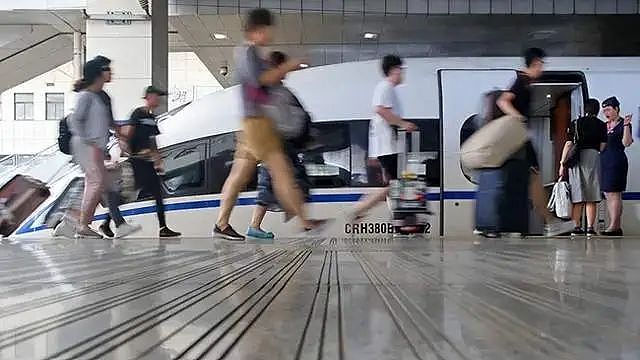29万人逃离湖南,22万人离开吉林!人口大迁徙中,谁是最后赢家?(组图) - 1