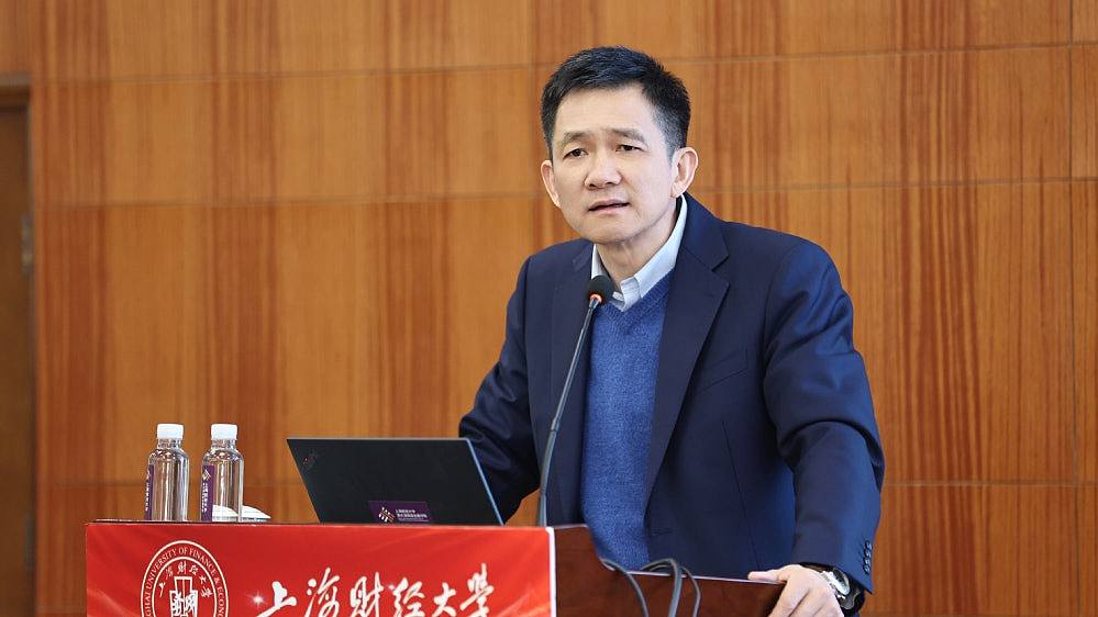 中国经济学者：AI是泡沫　更该关注房产等短期问题（组图） - 1