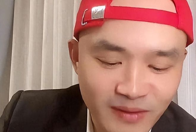 他曾和刘晓庆同居6年,如今38岁一事无成,至今单身,相亲还被拒 - 2