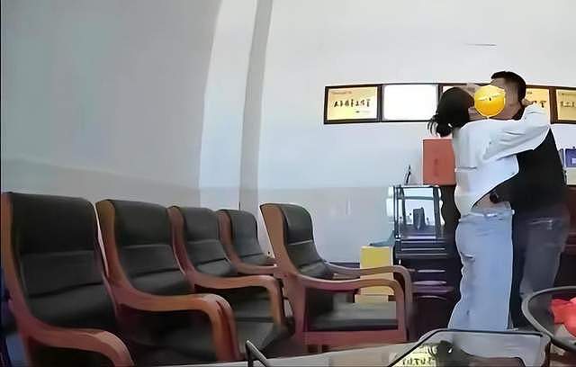 办公室不雅行为！摄像头忘关视频曝光，这些人把“体面”丢了一地（组图） - 8