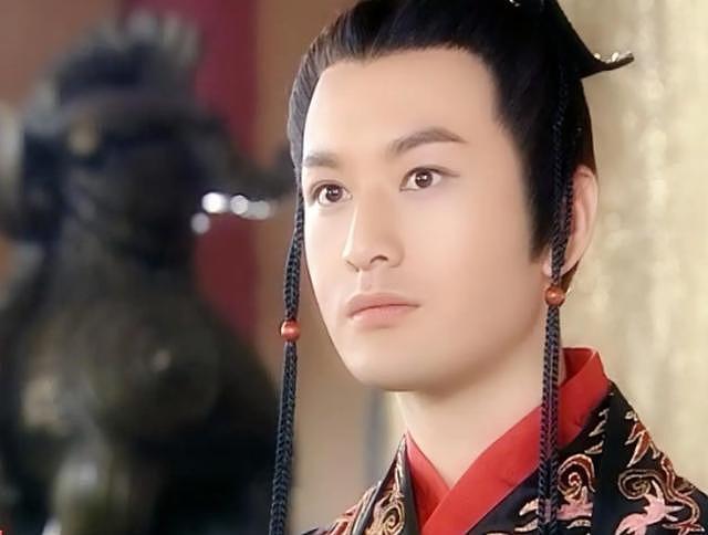 黄晓明官宣晒新人，照片流出后，网友：这眼光，挺专一的！（组图） - 6