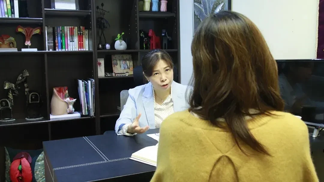 “性治疗室”里的00后,男多女少...(组图) - 13