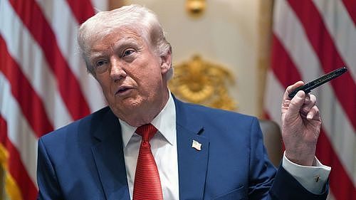 澳洲油价飙升谁之过？民调显示61%受访者归咎特朗普，一国党支持率大涨（组图） - 1
