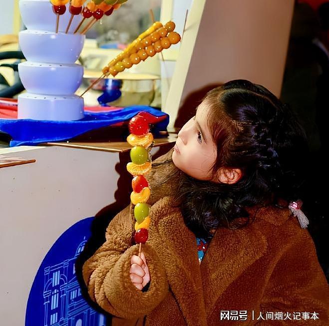 沈星消失10年真相:单亲妈妈,普通小区乘地铁,富商前男友成过往(组图) - 4