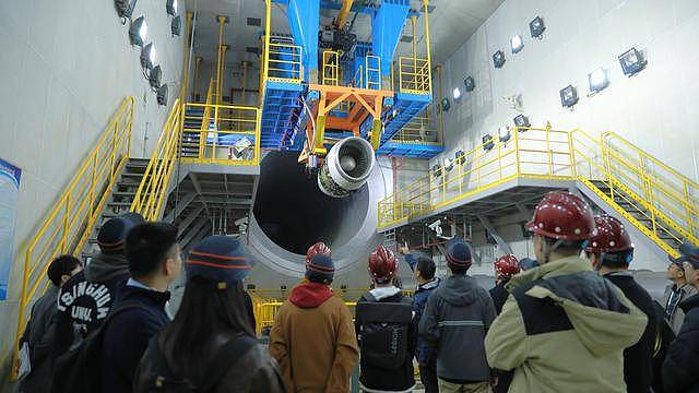 她走了...没上过新闻联播,却让歼-20真正活了过来(组图) - 19